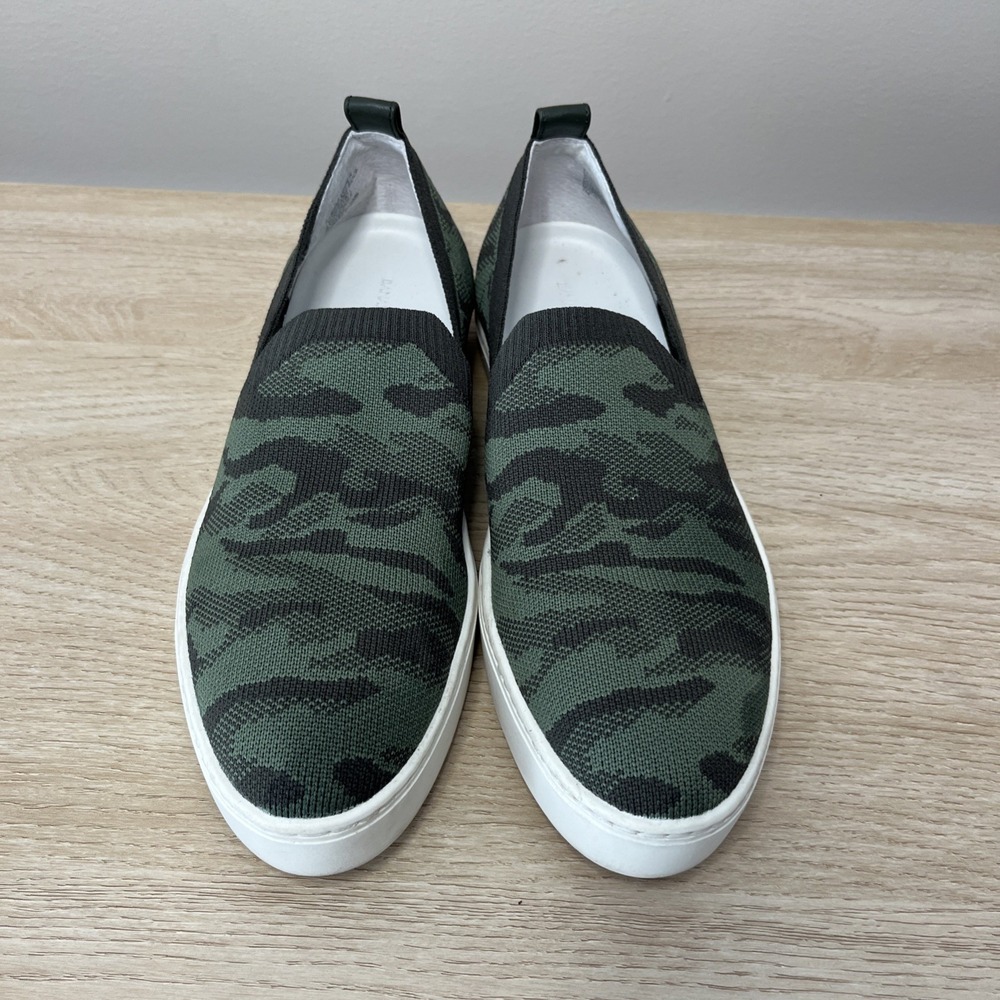 Banana Republic Women's Sustainable Flyknit Slip on Sneaker Olive Camo Size 7 - Picture 2 of 8